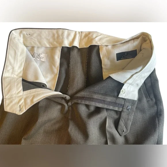J. Ferrar Brown Blazer and Slacks for Men. Slacks Size 36 x 32. Blazer Size XL.